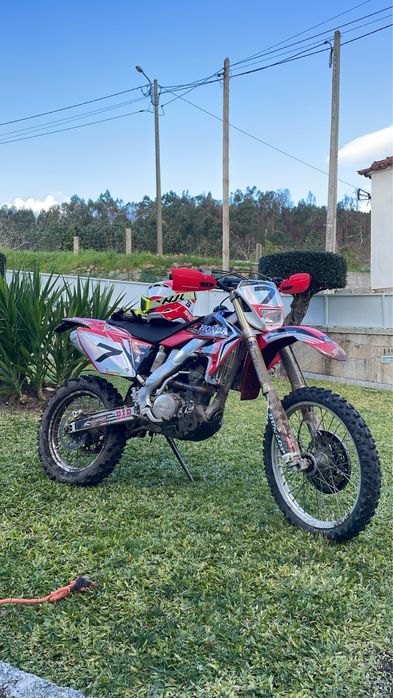 Crf 250 x matriculada