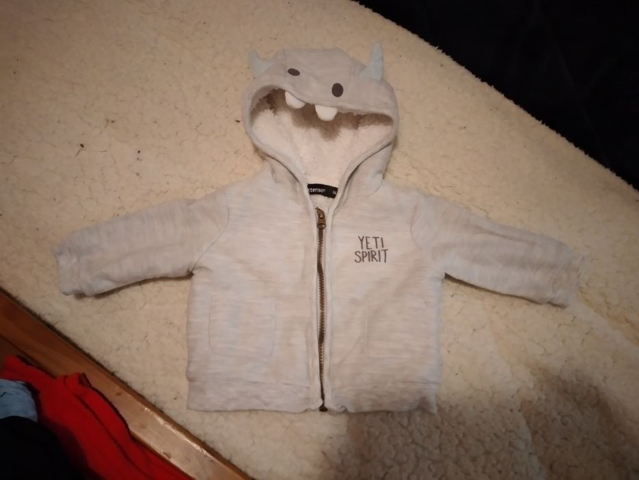 Casaco bebe 0/ 1 mês,  bom estado