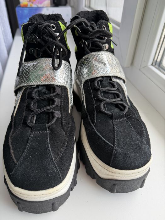 Зимові черевики чоботи keddo 39-40
