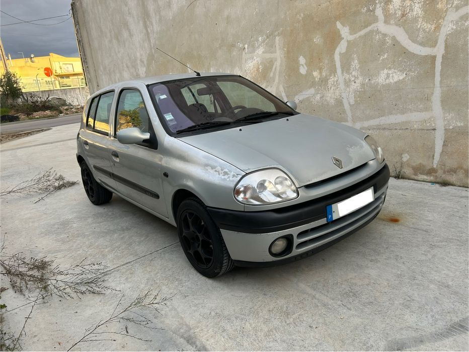 Renault Clio RXE 1.2 2000