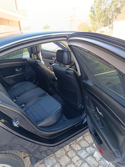 Renault Laguna 1.5 DCI 110cv caixa de 6velocidades em muito bom estado !!!