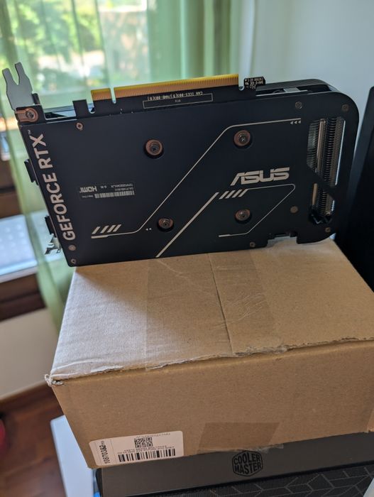 Placa gráfica Nvidia Asus dual RTX 4060 8Gb nova garantia 2029
