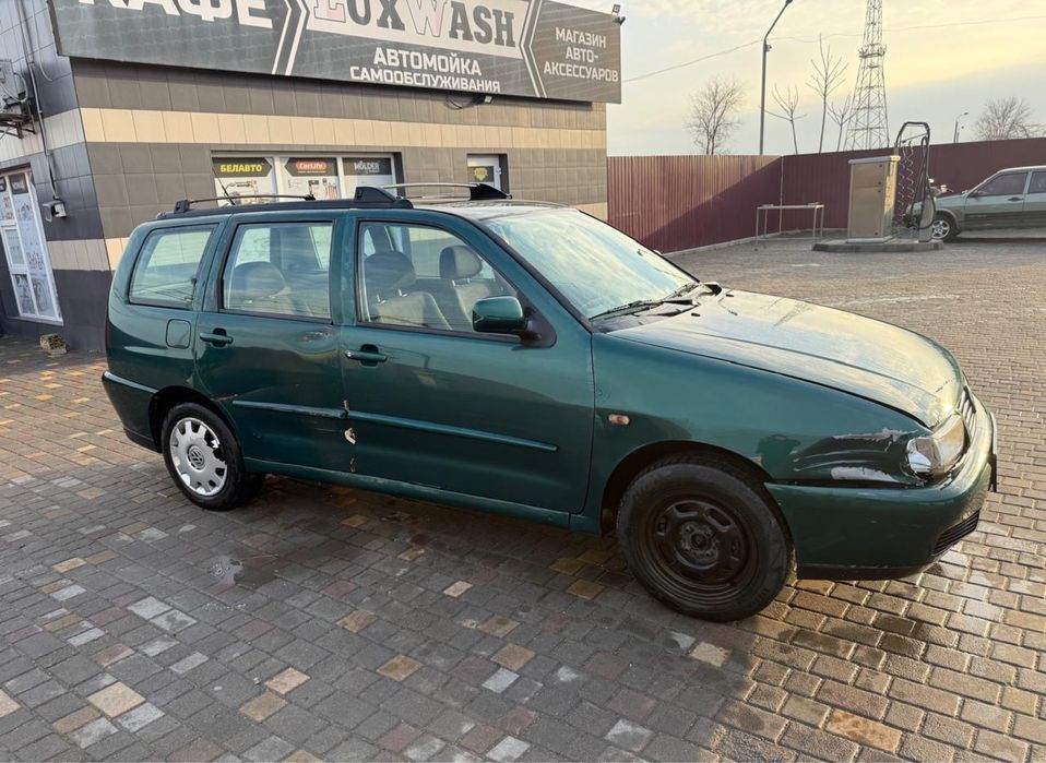 Volkswagen Polo - 2000 1.4 Бензин