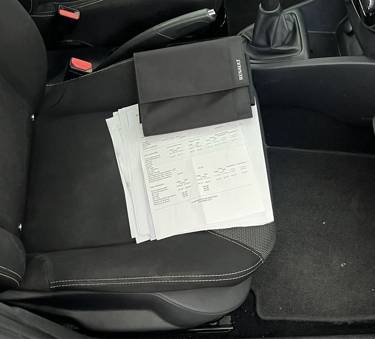 Renault Clio 1.5 DCI Poucos Quilómetros