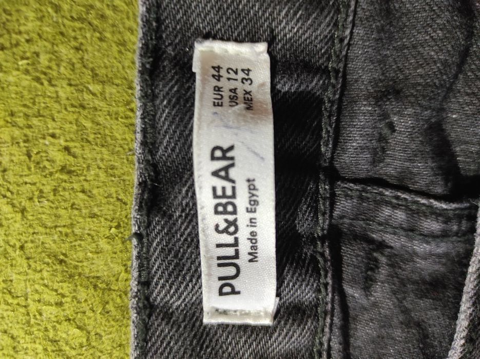 Женские джинсы pull  bear