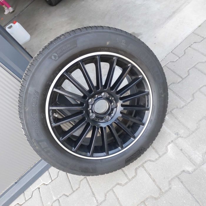 Opony z alufelgami Mercedes 215/60R17
