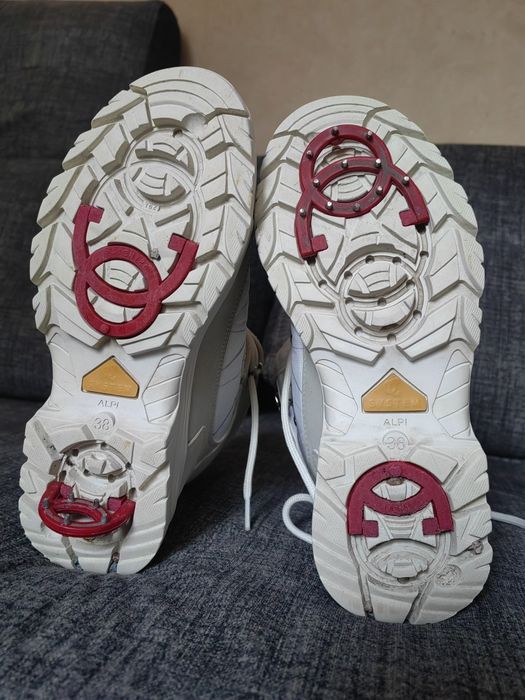 Śniegowce buty zimowe SoftWalk Scandinavian Adwenture raki bruzdy