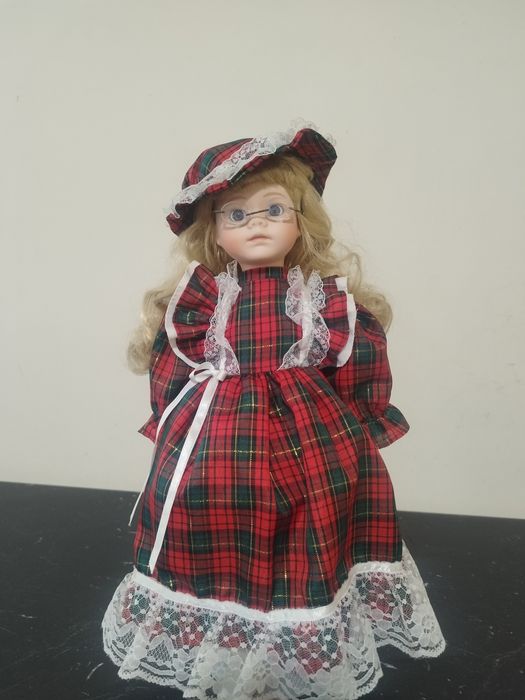 Кукла фарфоровая Leonardo