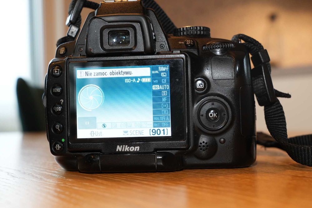 Nikon D5000 + Sigma 17-50 f2.8 + Nikkor AF-S 35mm f1.8