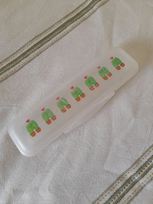 Narrow Plastic Box64738632758657120