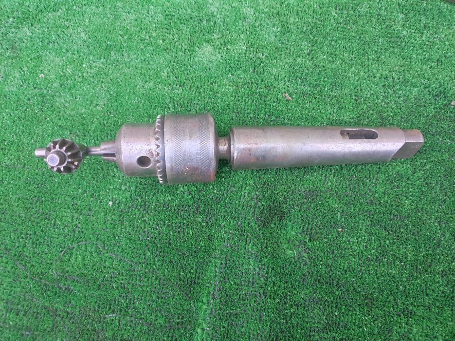 Патрон свердлильний конусний 3-16 мм під конус Морзе з конусом