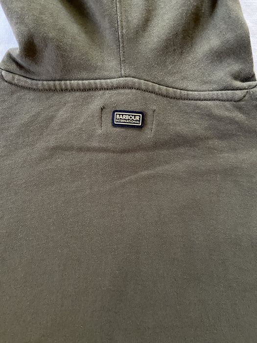 Светр бренду BARBOUR