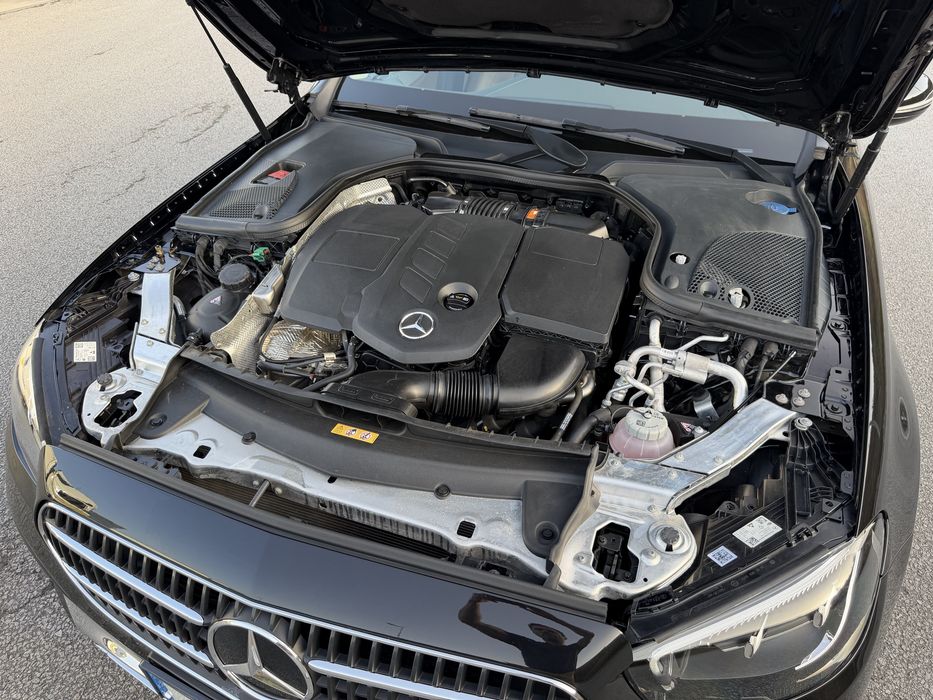 Mercedes-Benz E 300 — fotografia 12