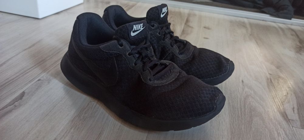 Buty Nike   38,5