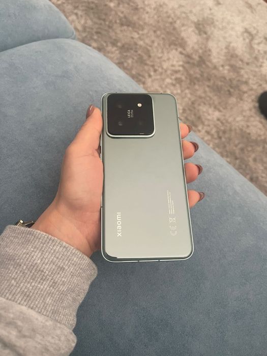 Xiaomi 14 smartphone