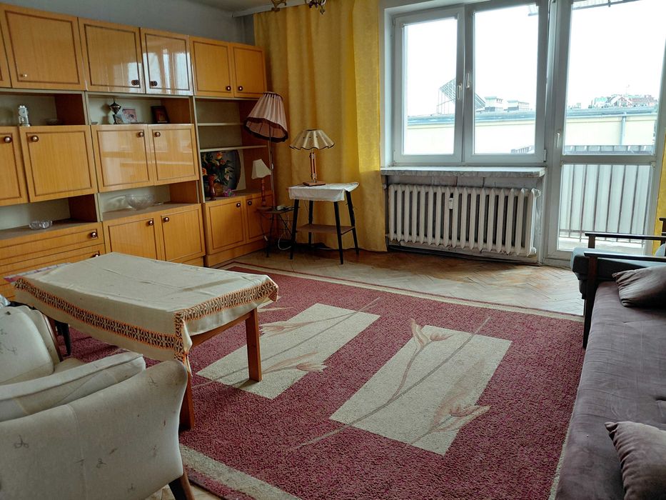 Mieszkanie 47m2 - 2 pokoje  - ul. Piłsudskiego - do remontu