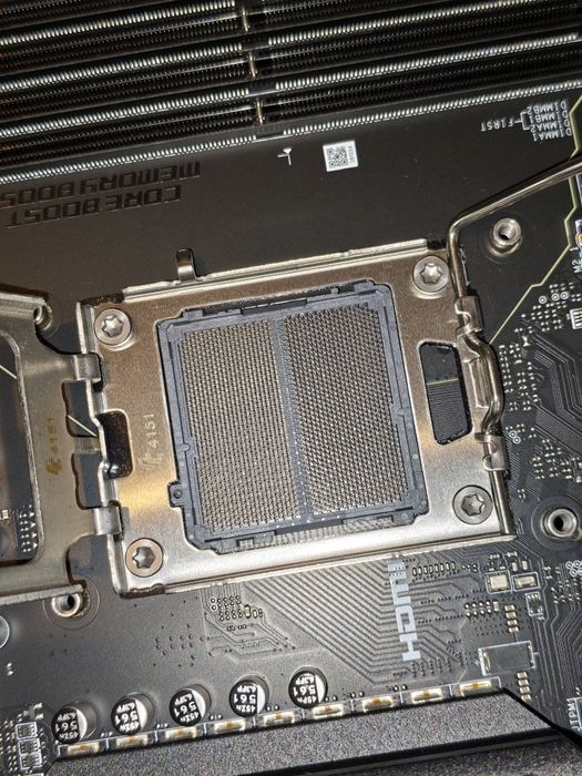 MSI mag b650 tomahawk WIFI DDR5 AM5