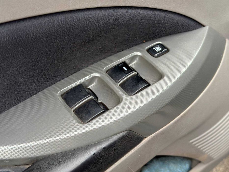 Avtoreal_kr Mitsubishi Grandis 2008