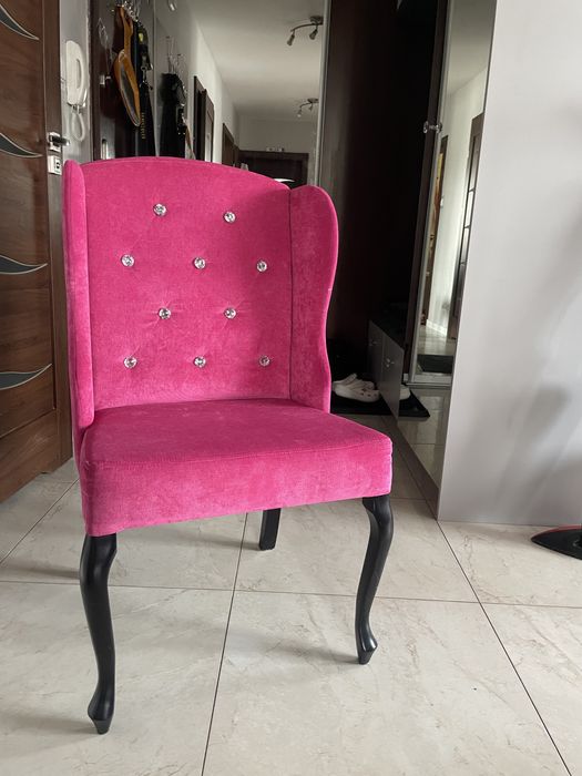 Fotel z diamencikami