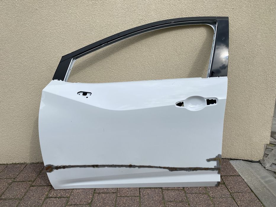 Nissan Micra K14 drzwi lewy przód