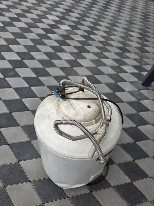 Бойлер 50л в робочому стані