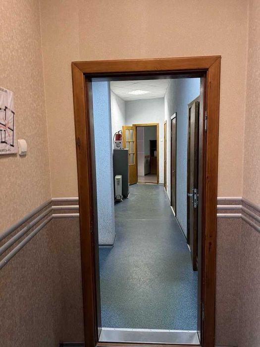 Пропонуємо в оренду офісне приміщення на Подолі.