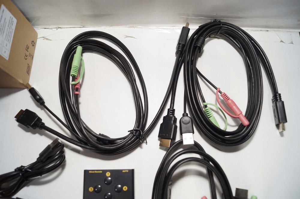 1948 Przełącznik KVM CKLau HDMI 4-portowy 4-portowy 4K 60Hz SWITCH