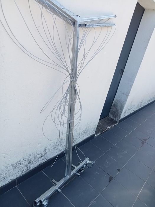 Estendais grande com rodas novos