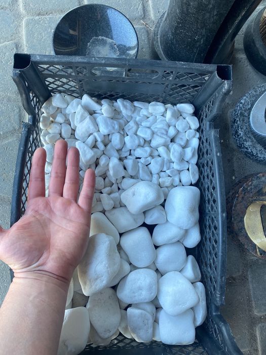 Памятники ,граніт ,бетон ,крошка ,пластик надгробніки ,установки