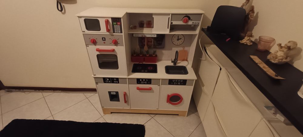 Cozinha de brinquedo completa