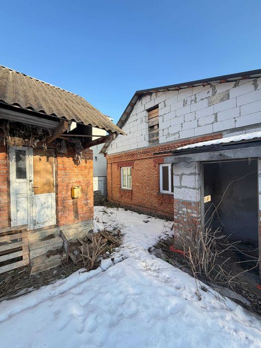 Терміновий продаж приватного будинку з комунікаціями , 2х до зупинки