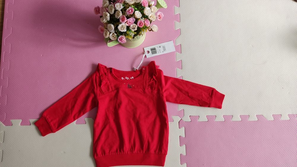 Nowa elegancka bluza czerwona  80