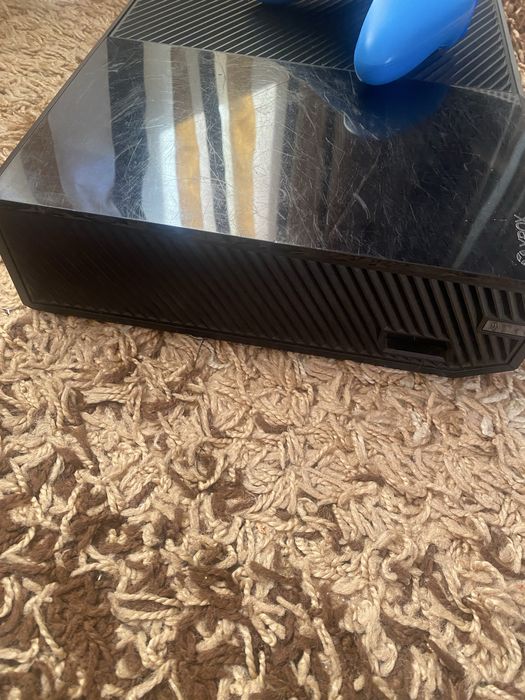 X box one на 500 GB