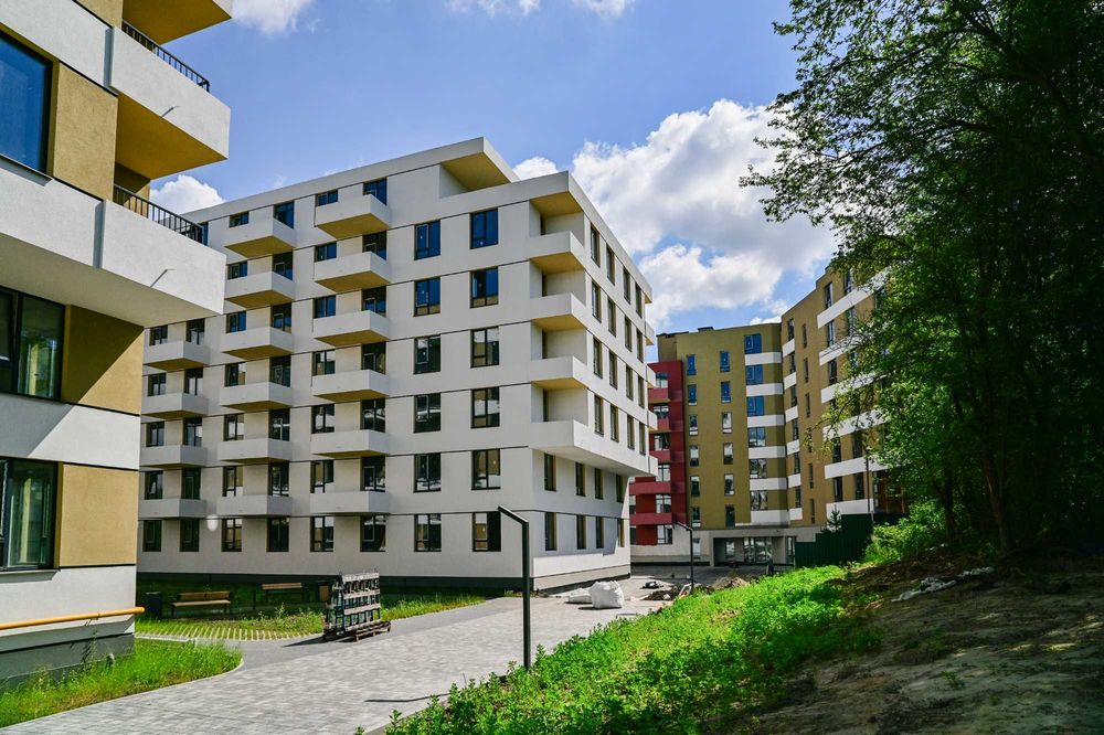 Продаж комерції від 44 м2 у новобудові Mhouse, вул. Миколайчука