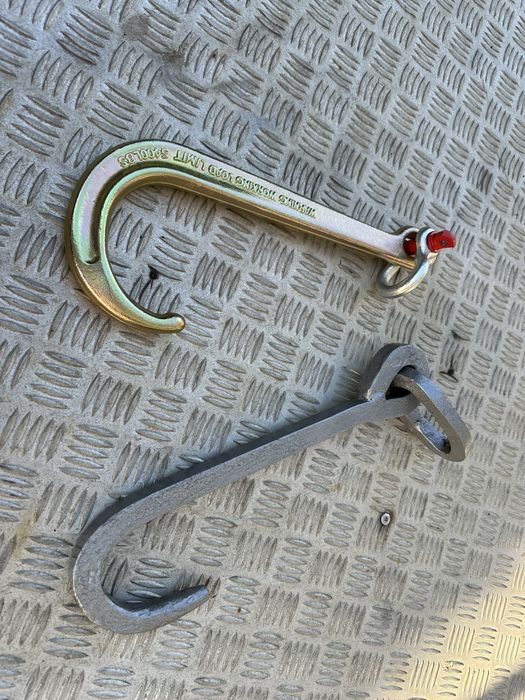 J крюк евакуаторний кований