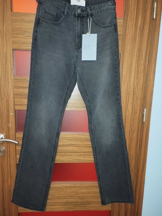 Stradivarius jeansy 38