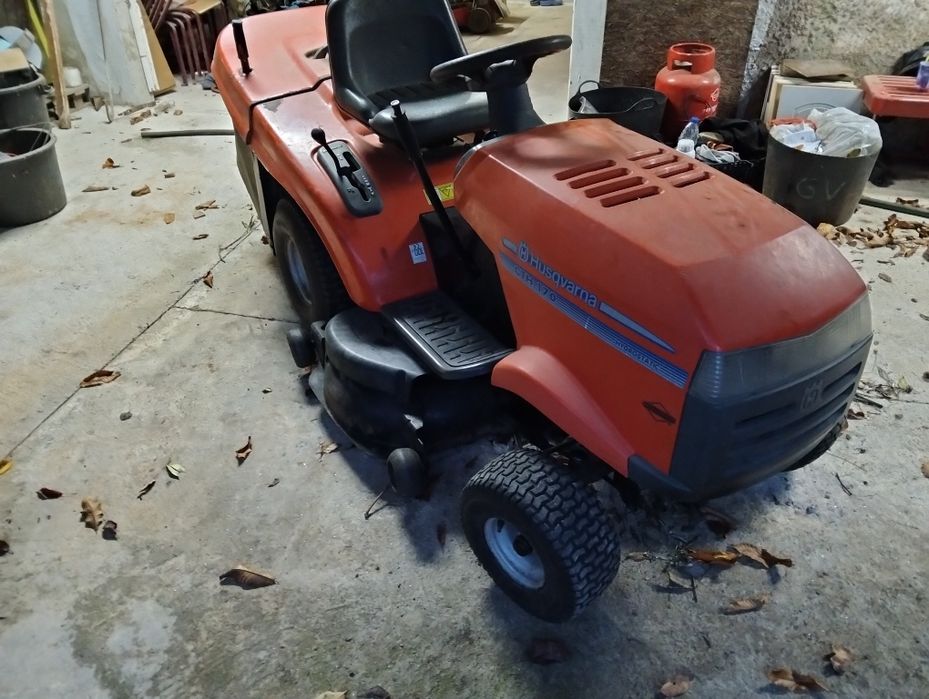 Trator relva Husqvarna cth 170