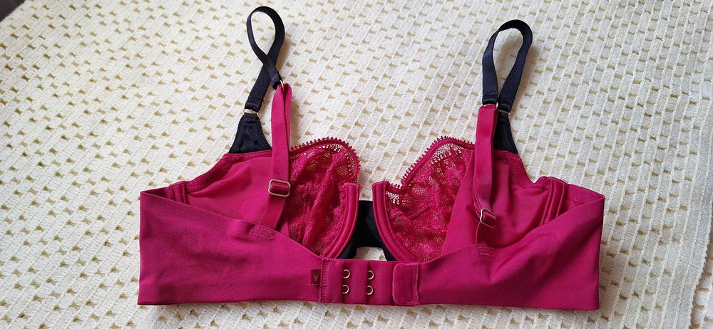 Biustonosz 70A/B Triumph koronkowy różowy piękny nowy, prezent OKAZJA!