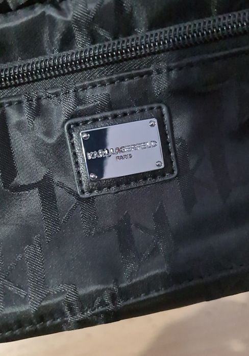 Kosmetyczka męska karl lagerfeld.