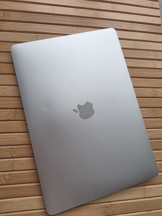 Apple MacBook Air 13" Retina 2018 (A1932) Silver – uszkodzony