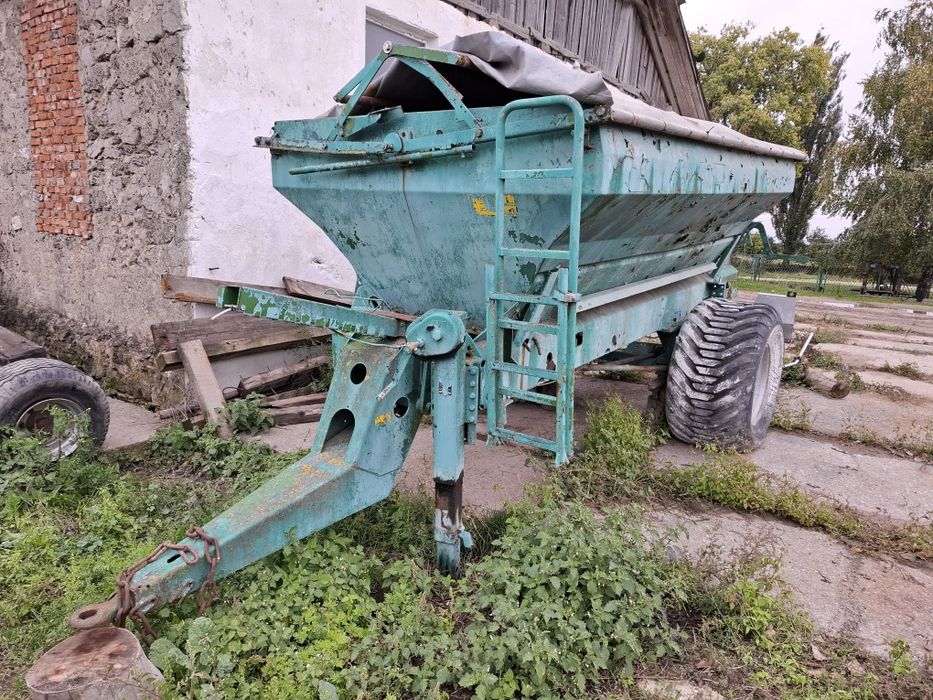 Розкидач Амазоне ZGB-5500