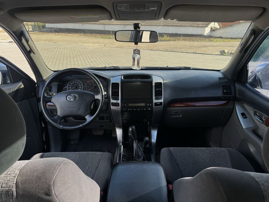 Toyota Prado 120 2,7 2006