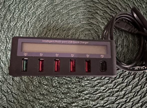 Multiładowarka 100W