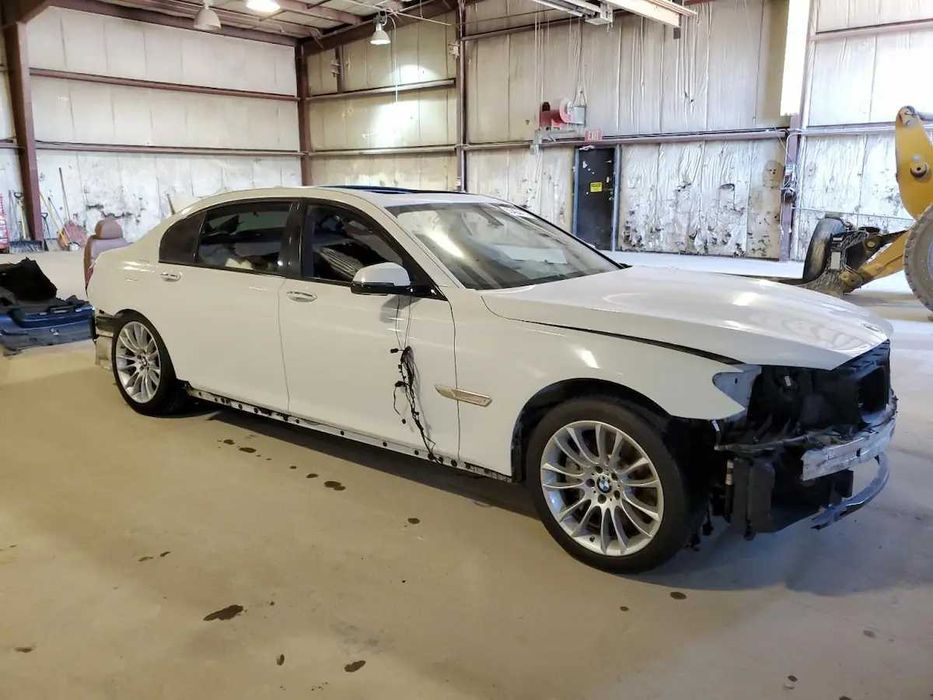 Повний перед BMW G11 M-Пакет 750xi – капот, бампер, лазерні фари B41