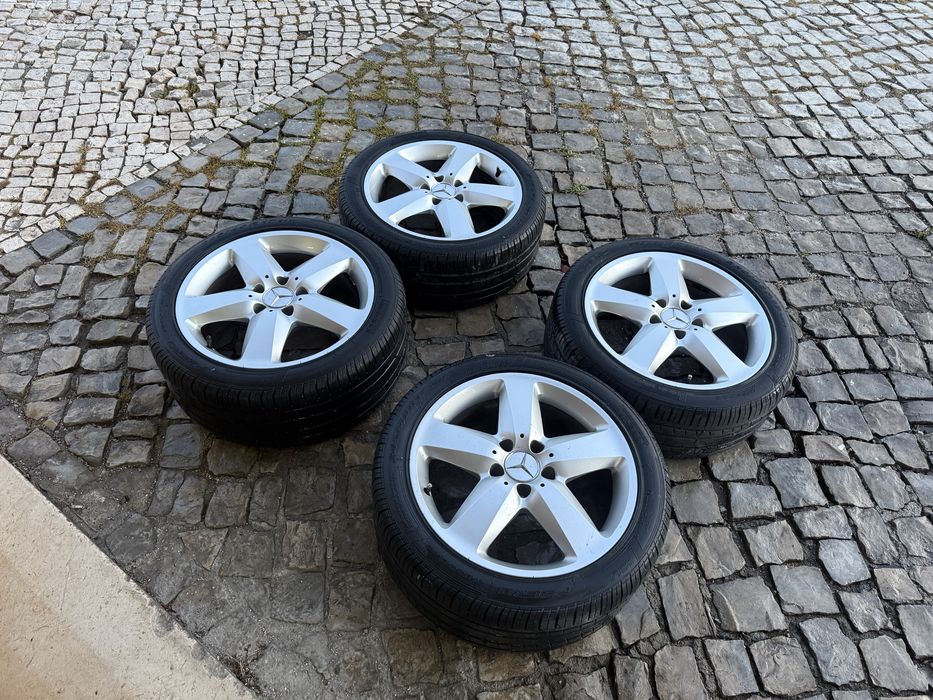 Jantes Mercedes-Benz  17 Pneus Pirelli P-Zero
