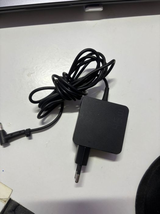 Portátil ASUS VIVOBIOOK/ X515