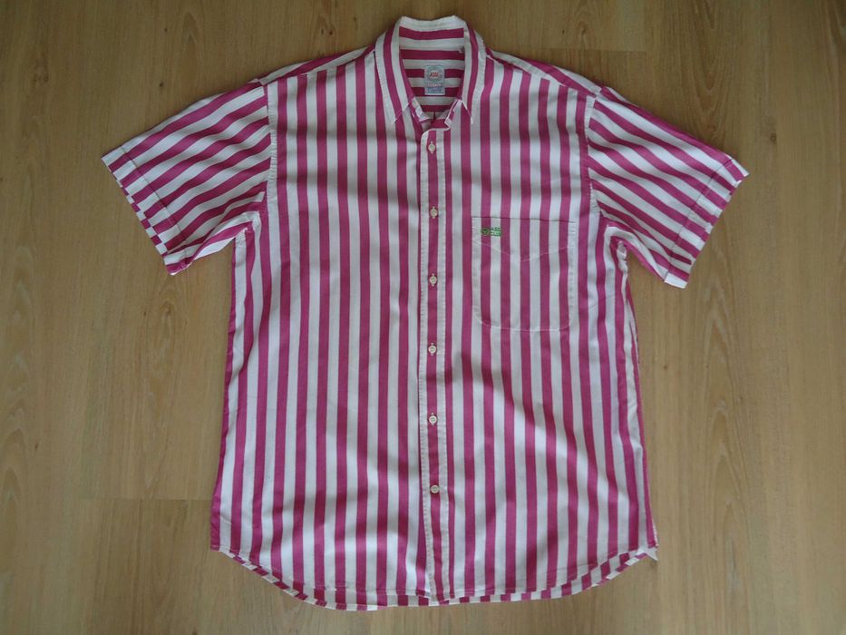 Фирменная красивая мужская рубашка с кортким рукавом, сост. новой.