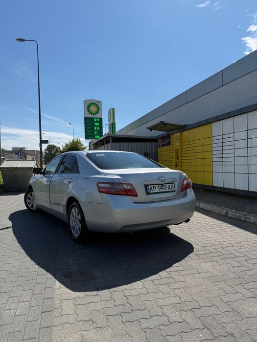 Toyota Camry 40