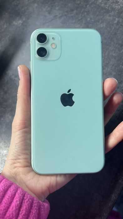 Продам IPhone 11