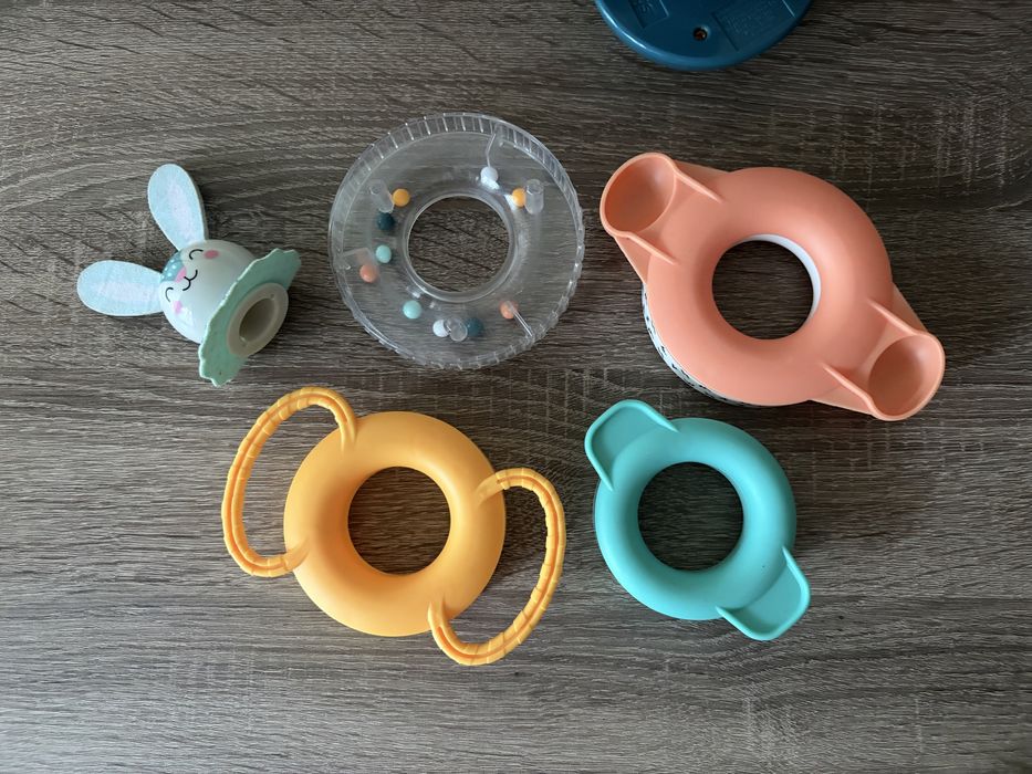 Игрушка пирамидка Taf Toys Кролик коллекция Полярное сияние. Розвиваюча пірамідка "Полярне сяйво" - Кролик